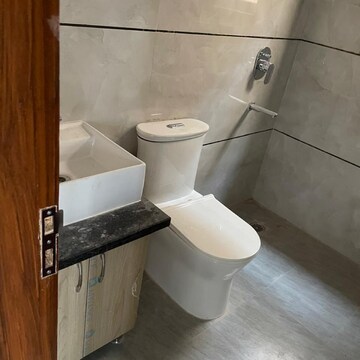 Bathroom in 3 BHK Builder Floor at Sector 57 – for Rent