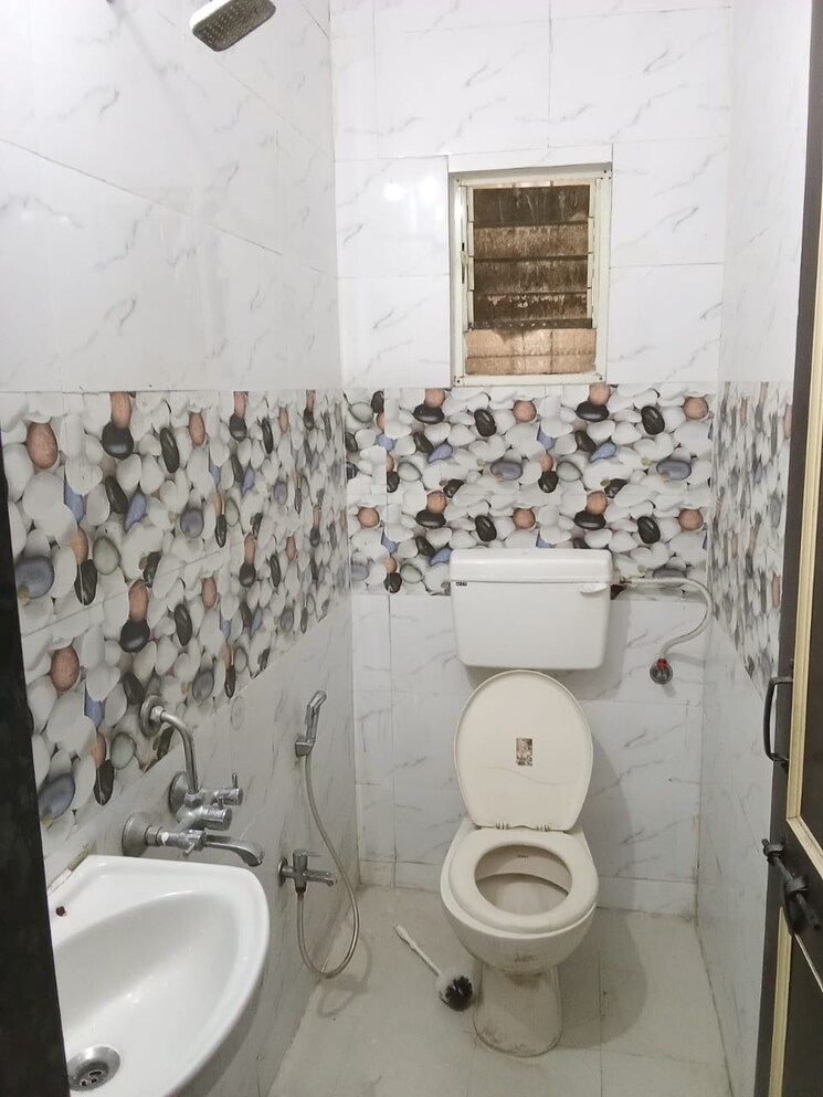 Bathroom, vrindavan-chs-kharadi 1 Bedroom 428 Sq.Ft. Apartment In Kharadi Pune 9106346