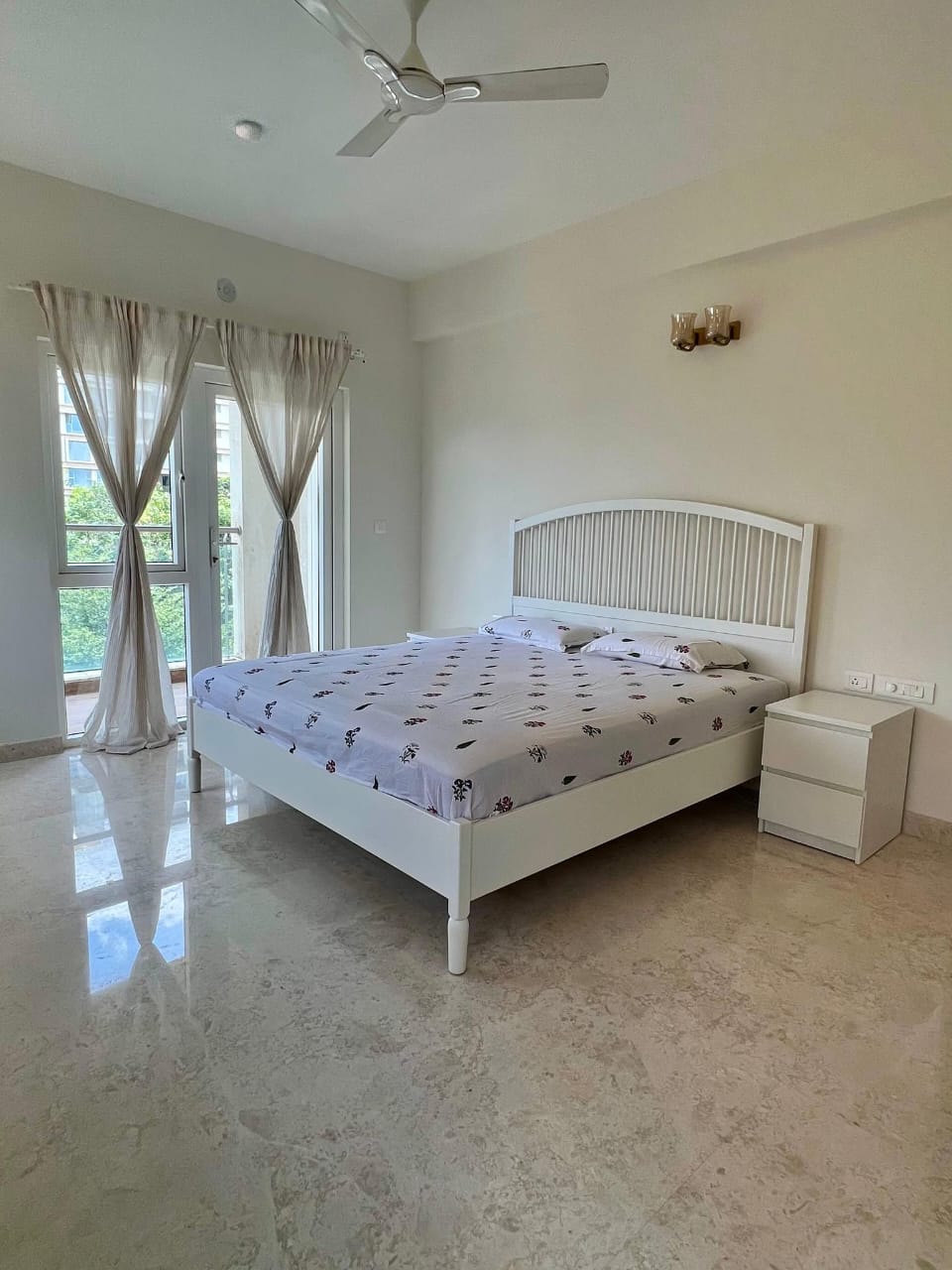 2 BHK Apartment For Rent in Prestige Misty Waters