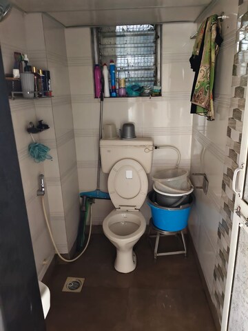 Bathroom in 1 BHK Apartment at Thakur Gayatri Satsang, Kandivali East – for Sale