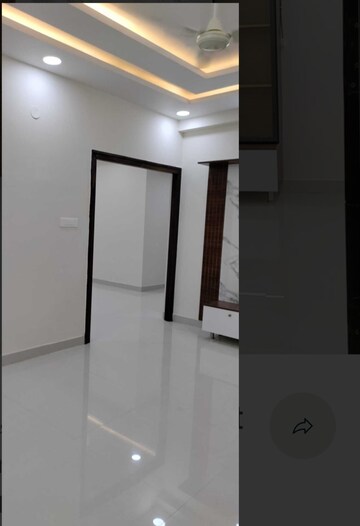 Room in 2 BHK Apartment at HPR Lakefront, Hafeezpet – for Rent