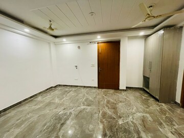 Bedroom in 2 BHK Independent House at Chattarpur – for Rent