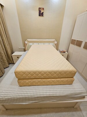 Bedroom in 2.5 BHK Apartment at Bredco New Viceroy Park , Kandivali East – for Sale