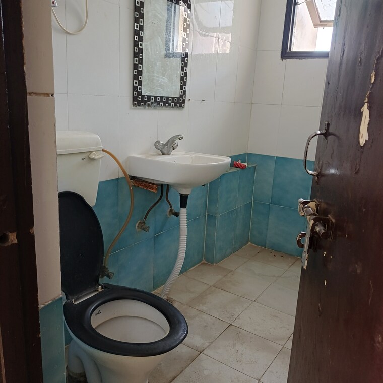 Bathroom, srs-residency 2 Bedroom 1304 Sq.Ft. Apartment In Sector 88 Faridabad 9106450