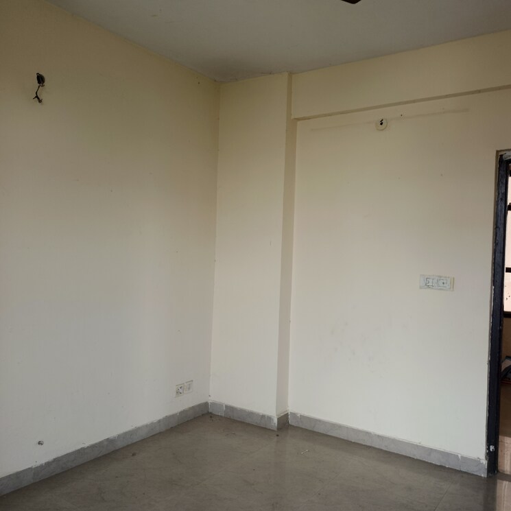 Room, srs-residency 2 Bedroom 1304 Sq.Ft. Apartment In Sector 88 Faridabad 9106450