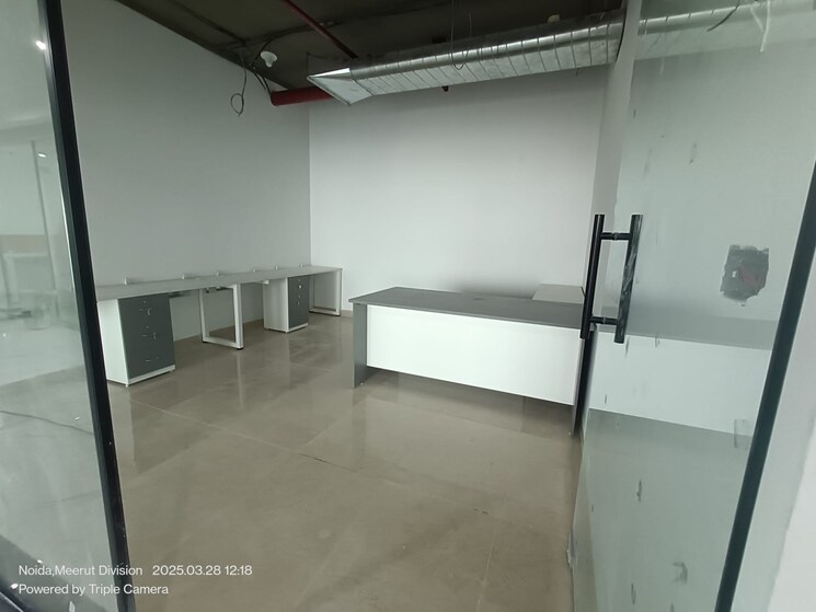 Room, supertech-supernova-astralis Commercial Office Space 396 Sq.Ft. In Sector 94 Noida 9106439