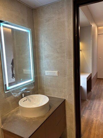 Bathroom in 6 BHK Villa at Whitefield Road – for Rent