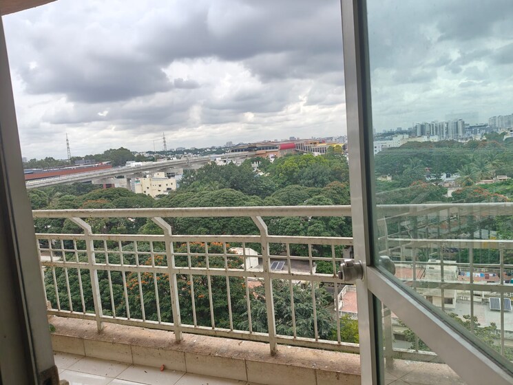 Balcony, mantri-elegance 3 Bedroom 1625 Sq.Ft. Apartment In Bannerghatta Road Bangalore 9106479