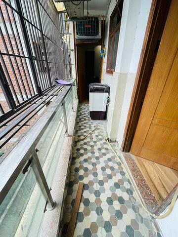 Balcony in 3 BHK Independent House at Chattarpur – for Rent