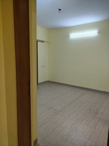 Room in 3 BHK Apartment at HDIL Metropolis Residences, Andheri West – for Sale