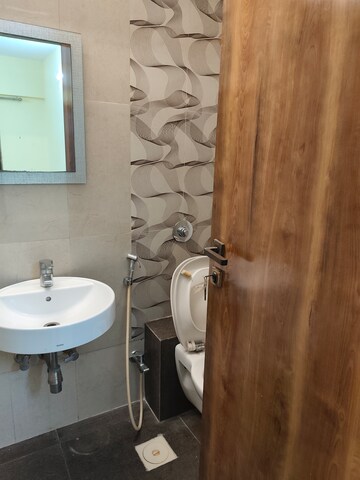 Bathroom in 3 BHK Apartment at HDIL Metropolis Residences, Andheri West – for Sale