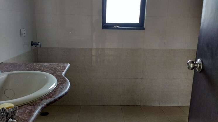 Bathroom, saket Studio 400 Sq.Ft. Apartment In Saket Delhi 9106488