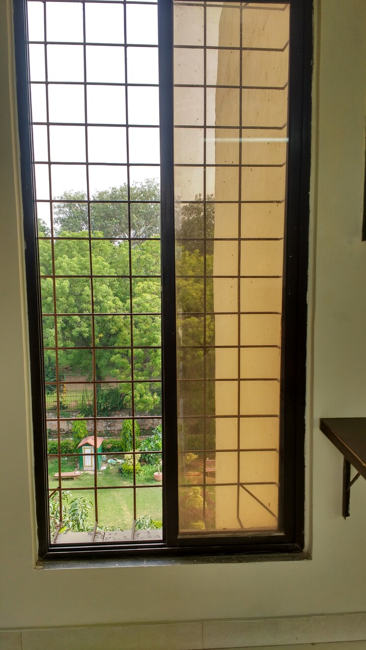 Room, saket Studio 400 Sq.Ft. Apartment In Saket Delhi 9106488