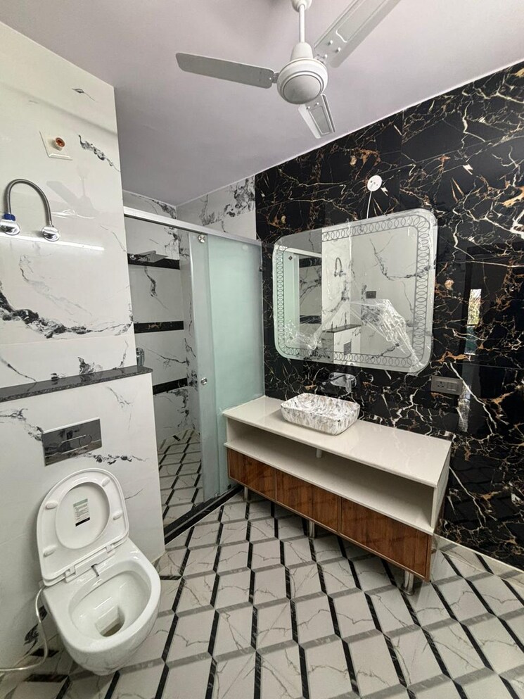 Team Area, janakpuri 3 Bedroom 1300 Sq.Ft. Builder Floor In Janakpuri Delhi 9106491