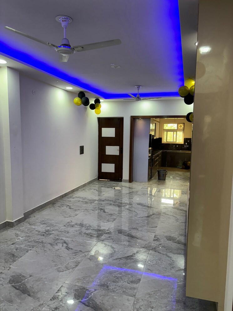 Living Room, janakpuri 3 Bedroom 1300 Sq.Ft. Builder Floor In Janakpuri Delhi 9106491