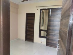3 BHK + Pooja Room,Servant Room Builder Floor For Sale in Sector 32