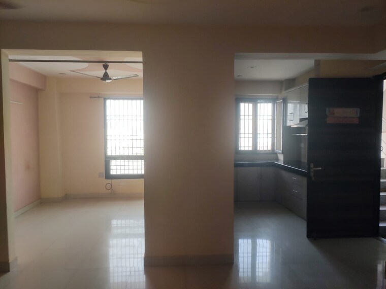 Room, sector 32 3 Bedroom 100 Sq.Yd. Builder Floor In Sector 32 Gurgaon 9106502