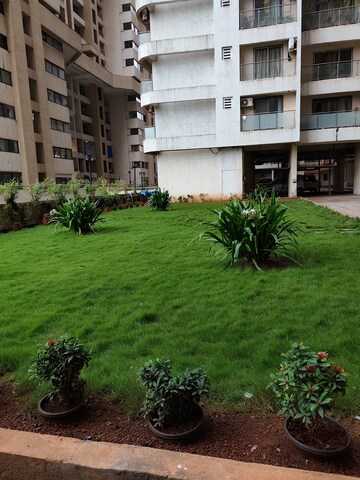 3 BHK Apartment – Garden View at HDIL Metropolis Residences, Andheri West - for Sale