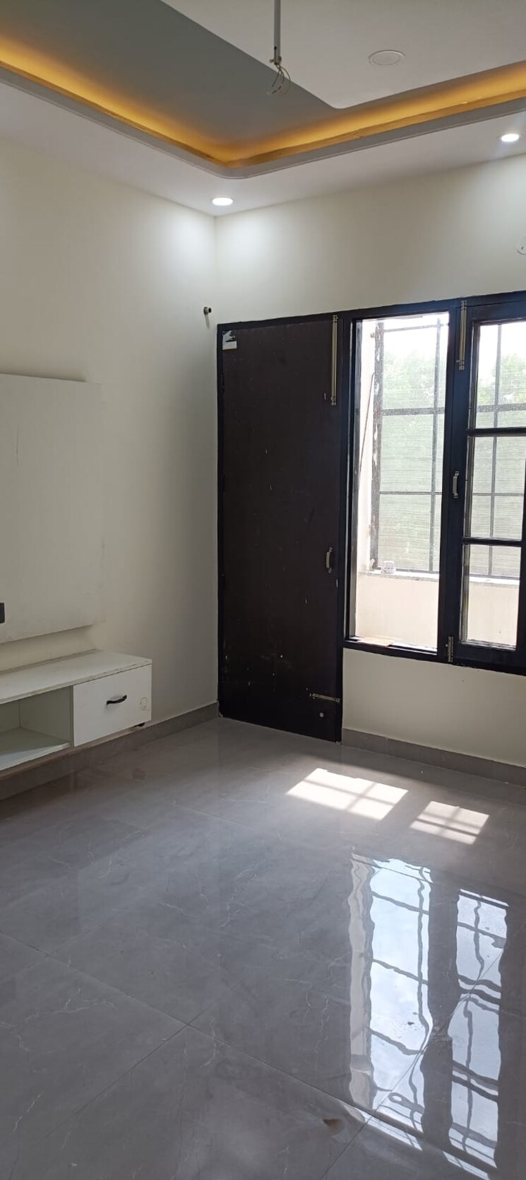 Room, alaknanda-maxxus-eden-estate 2 Bedroom 2050 Sq.Ft. Builder Floor In Ghazipur Zirakpur 9106515