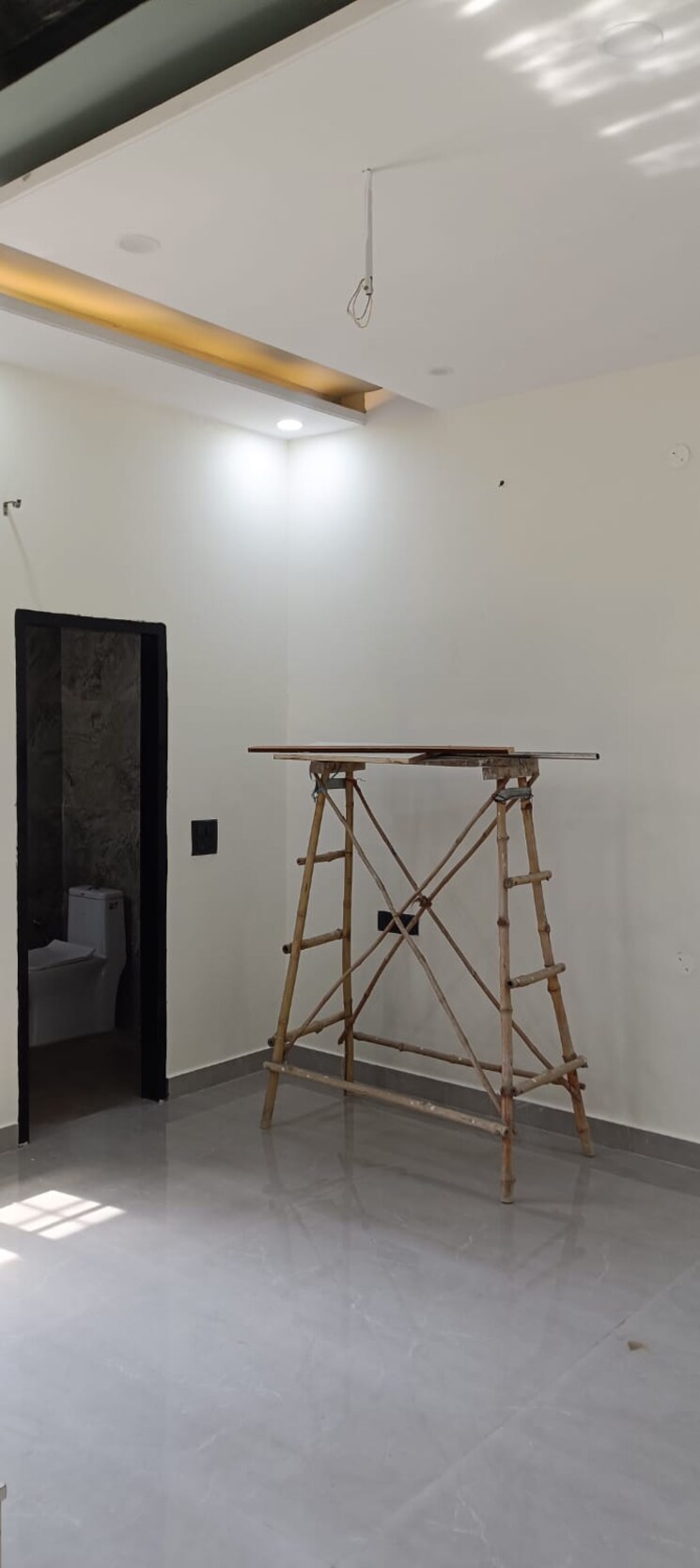 Room, alaknanda-maxxus-eden-estate 2 Bedroom 2050 Sq.Ft. Builder Floor In Ghazipur Zirakpur 9106515