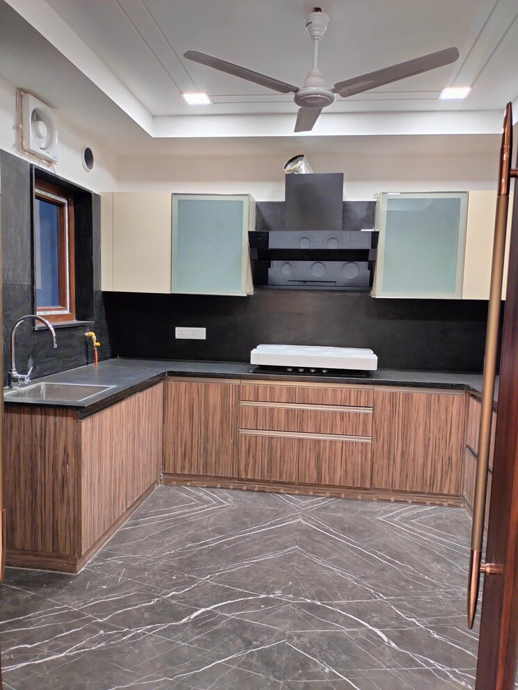 Kitchen, greater kailash i 4 Bedroom 4000 Sq.Ft. Penthouse In Greater Kailash I Delhi 9106506