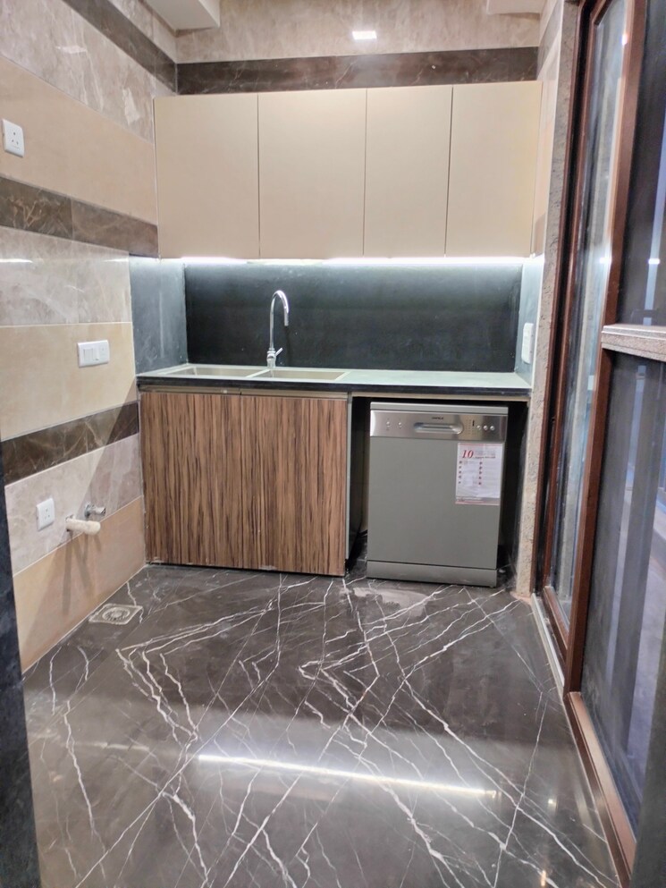 Kitchen, greater kailash i 4 Bedroom 4000 Sq.Ft. Penthouse In Greater Kailash I Delhi 9106529