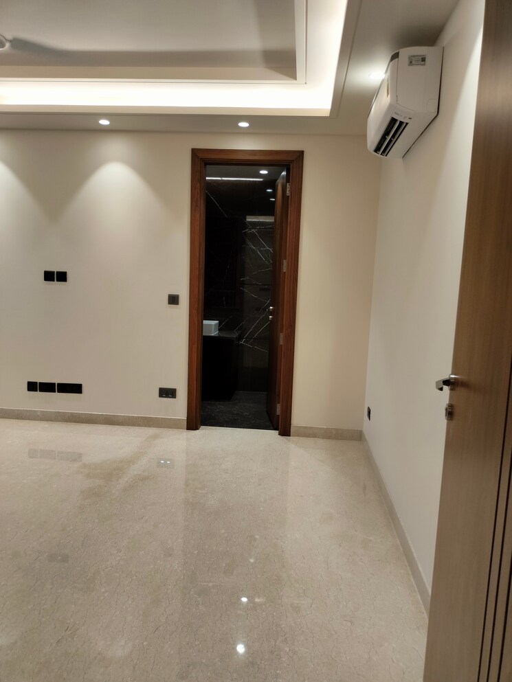 Room, rwa-hauz-khas-block-c-5 3 Bedroom 2500 Sq.Ft. Apartment In Hauz Khas Delhi 9106581