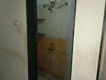 Bathroom in 1 BHK Apartment at Daulat Nagar, Anand Nagar – for Rent