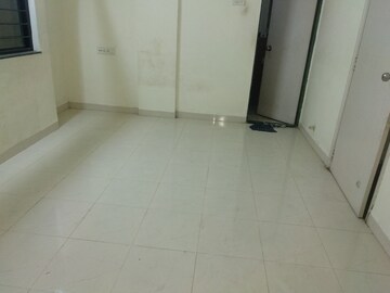 Room in 1 BHK Apartment at Daulat Nagar, Anand Nagar – for Rent