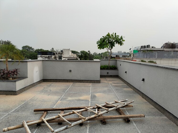 Exterior View, rwa-hauz-khas-block-c-5 3 Bedroom 2500 Sq.Ft. Apartment In Hauz Khas Delhi 9106581