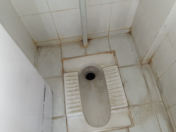 Bathroom, daulat-nagar 2 Bedroom 840 Sq.Ft. Apartment In Anand Nagar Pune 9106585