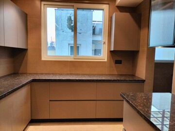 Room in 3 BHK Apartment at RWA Hauz Khas Block C 5, Hauz Khas – for Rent