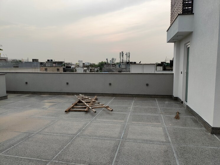 Balcony, rwa-hauz-khas-block-c-5 3 Bedroom 2500 Sq.Ft. Apartment In Hauz Khas Delhi 9106589