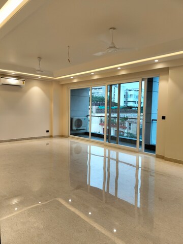 Room in 3 BHK Apartment at RWA Hauz Khas Block C 5, Hauz Khas – for Rent