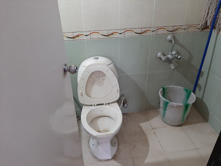 Bathroom, high-life 2 Bedroom 1000 Sq.Ft. Apartment In Sinhagad Road Pune 9106597