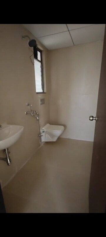Bathroom in 4 BHK Apartment at Runwal My City Phase II Cluster 05, Dombivli East – for Sale