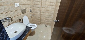 Bathroom in 2 BHK Apartment at Riverview Enclave Phase II, Gomti Nagar – for Rent