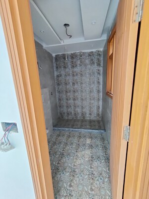 Building Lobby in 4 BHK Apartment at Shalimar Nest, Vasant Kunj – for Sale