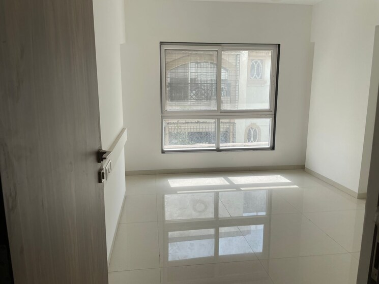 Room, khar west 3 Bedroom 1150 Sq.Ft. Apartment In Khar West Mumbai 9106631