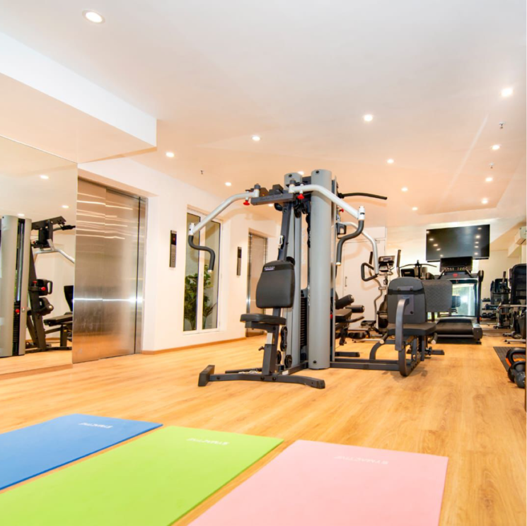 Gym, khar west 5 Bedroom 3000 Sq.Ft. Apartment In Khar West Mumbai 9106628