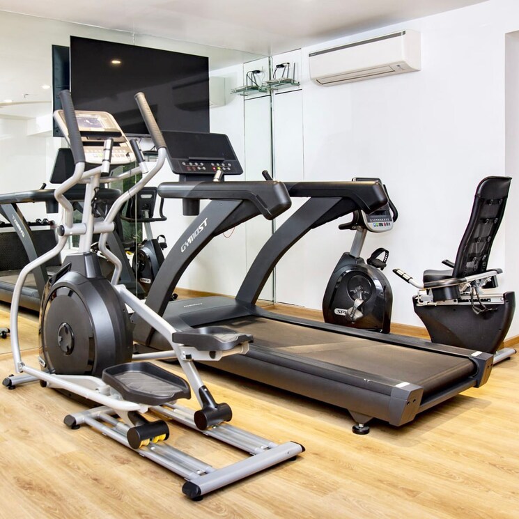 Gym, khar west 5 Bedroom 3000 Sq.Ft. Apartment In Khar West Mumbai 9106628