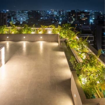Swimming Pool in 5 BHK Apartment at Khar West – for Rent