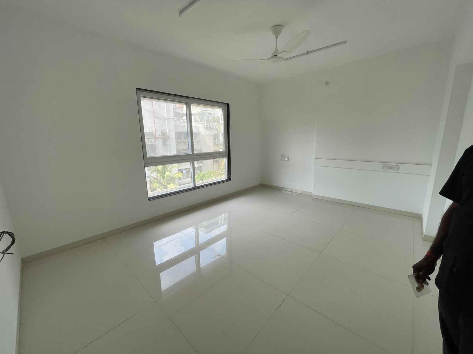 3 BHK + Servant Room Apartment For Sale in Khar West