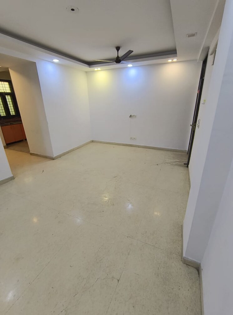 Room, dwarka 1 Bedroom 51 Sq.Yd. Apartment In Dwarka Delhi 9106731