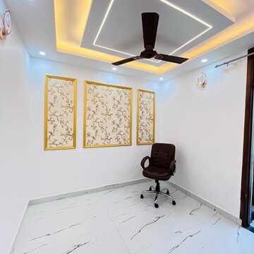 Team Area in 1 BHK Builder Floor at Khirki Extension – for Rent