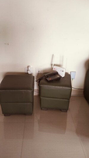 Room in 2 BHK Apartment at Satluj Apartments Gomti Nagar, Gomti Nagar – for Rent