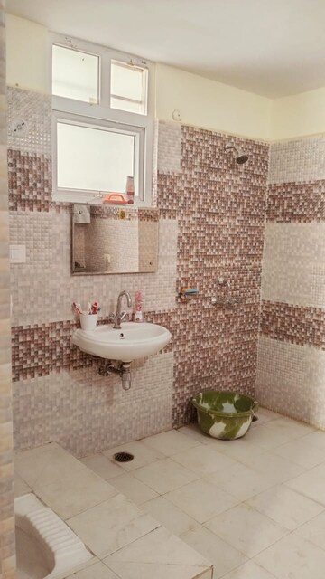 Bathroom in 2 BHK Apartment at Satluj Apartments Gomti Nagar, Gomti Nagar – for Rent