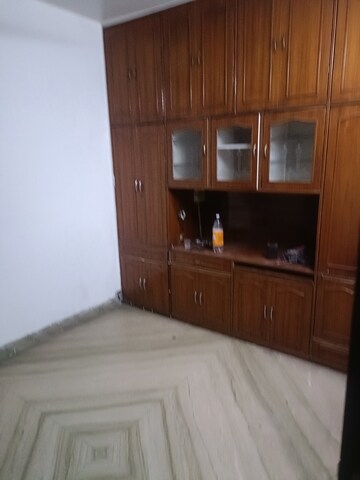 Room in 2 BHK Builder Floor at Vasundhara Sector 9 – for Rent