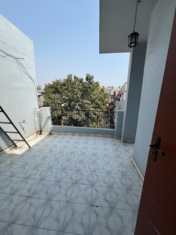 2 BHK Builder Floor For Rent in Janakpuri