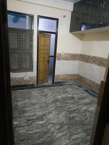 Room in 2 BHK Builder Floor at Vasundhara Sector 9 – for Rent